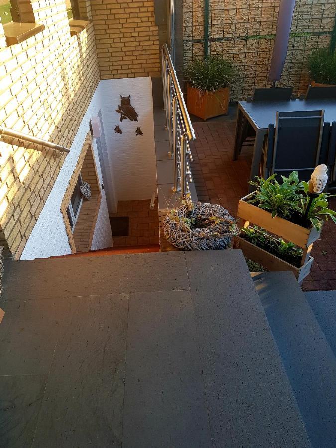 Eulennest Im Souterrain Apartamento Elten Exterior foto